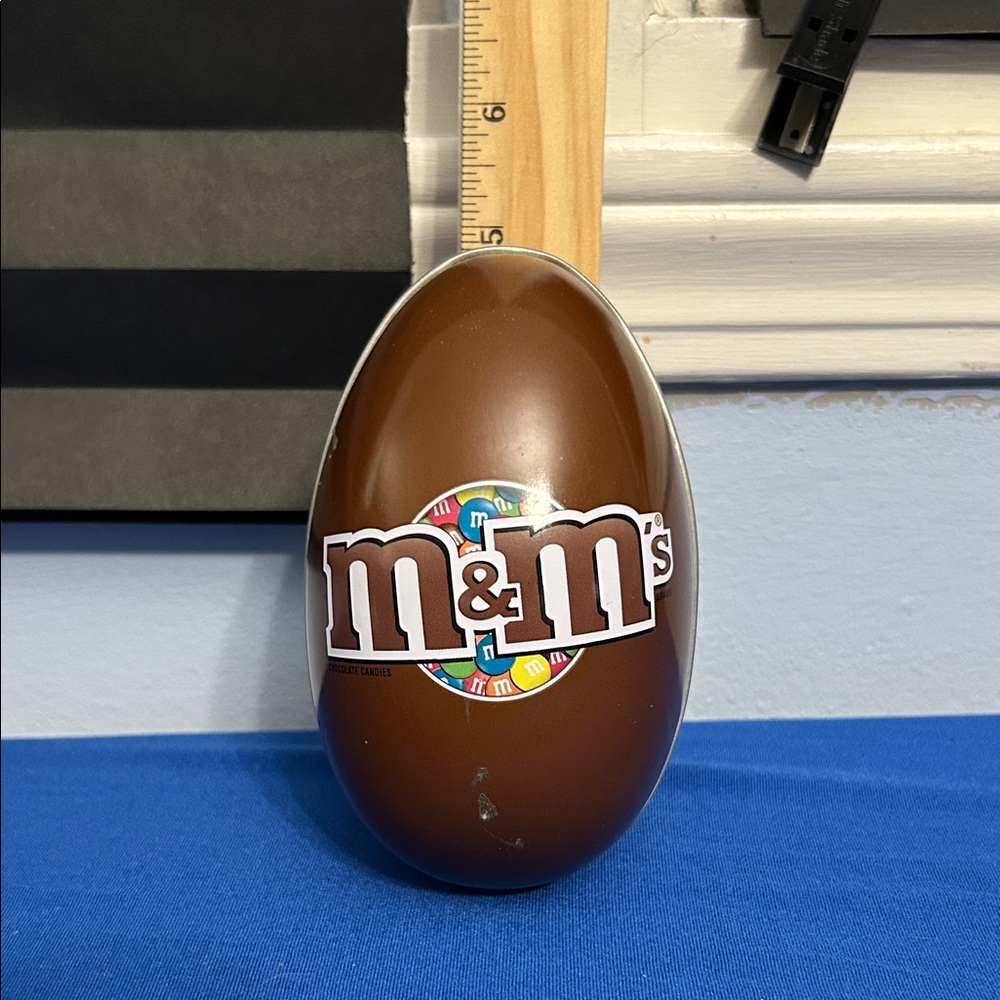 M&M'S Chocolate Brown Party Egg